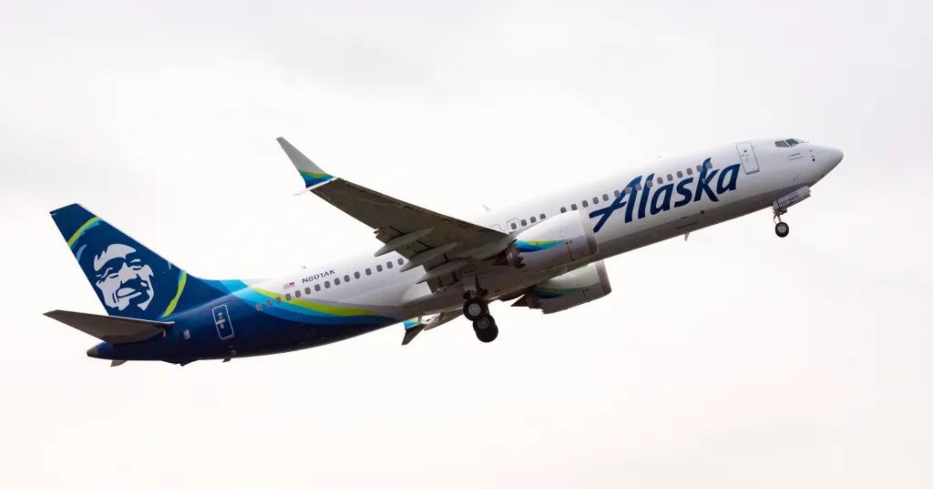 ���ʡ�������Ź� �Ѻ�ͺ����ͧ�Թ���� 737-8 ���������á