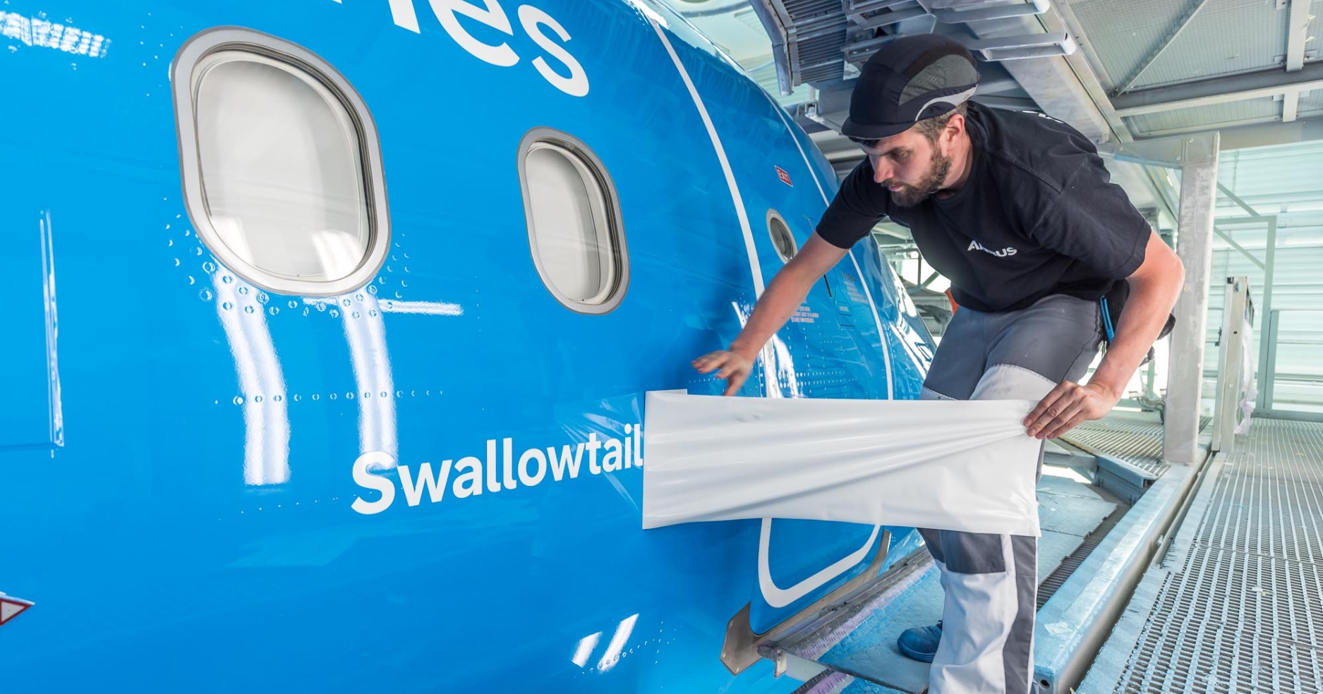 KLM �Դ�ª�������ͧ�Թ Airbus A321neo ���á Swallowtail
